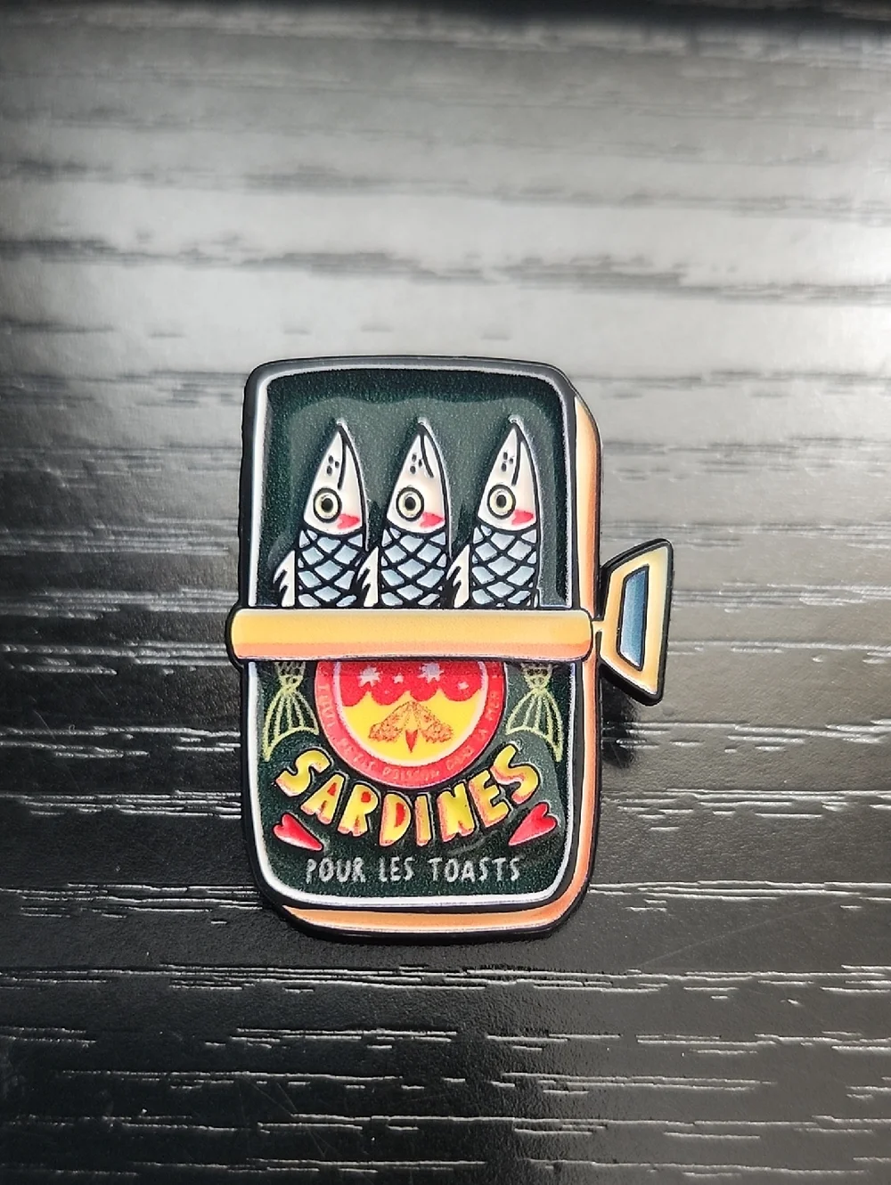 Sardines Enamel Brooch Pin - Black and Green